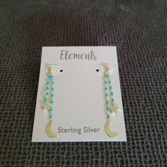 Elements Jewelry - Elements Dangling Moon🌙 and Star⭐ Earrings